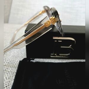 NWB BALMAIN PARIS Full Rim Cat Eye Shape Gray Gold Logo Sunglasses Made In Japan